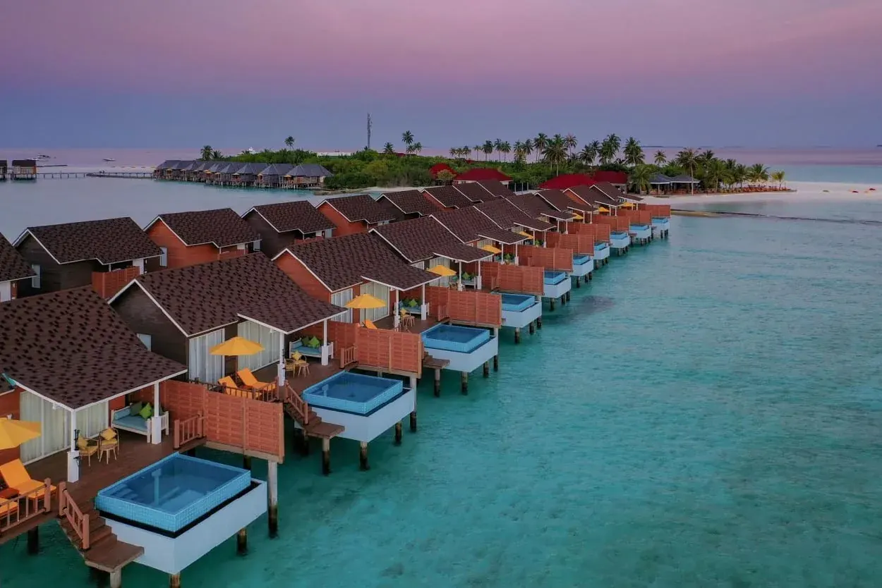 Dhigufaru Island Resort: photograph published by The Travel Book with this package
